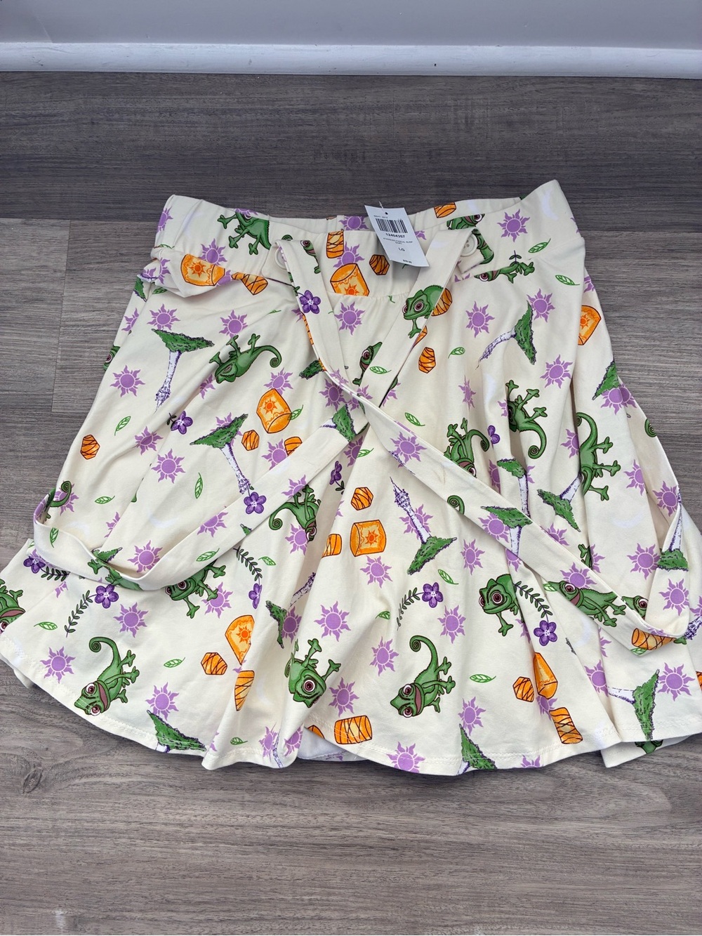 Hot topic repunzel skirt L